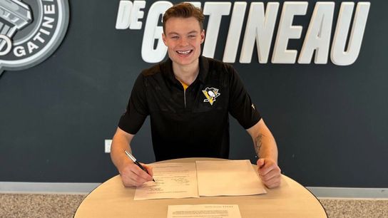 Defense prospect Belliveau inks three-year, entry-level contract taken at PPG Paints Arena (Penguins)